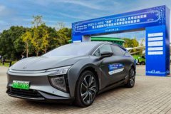 5G������ �ߺ�HiPhi X